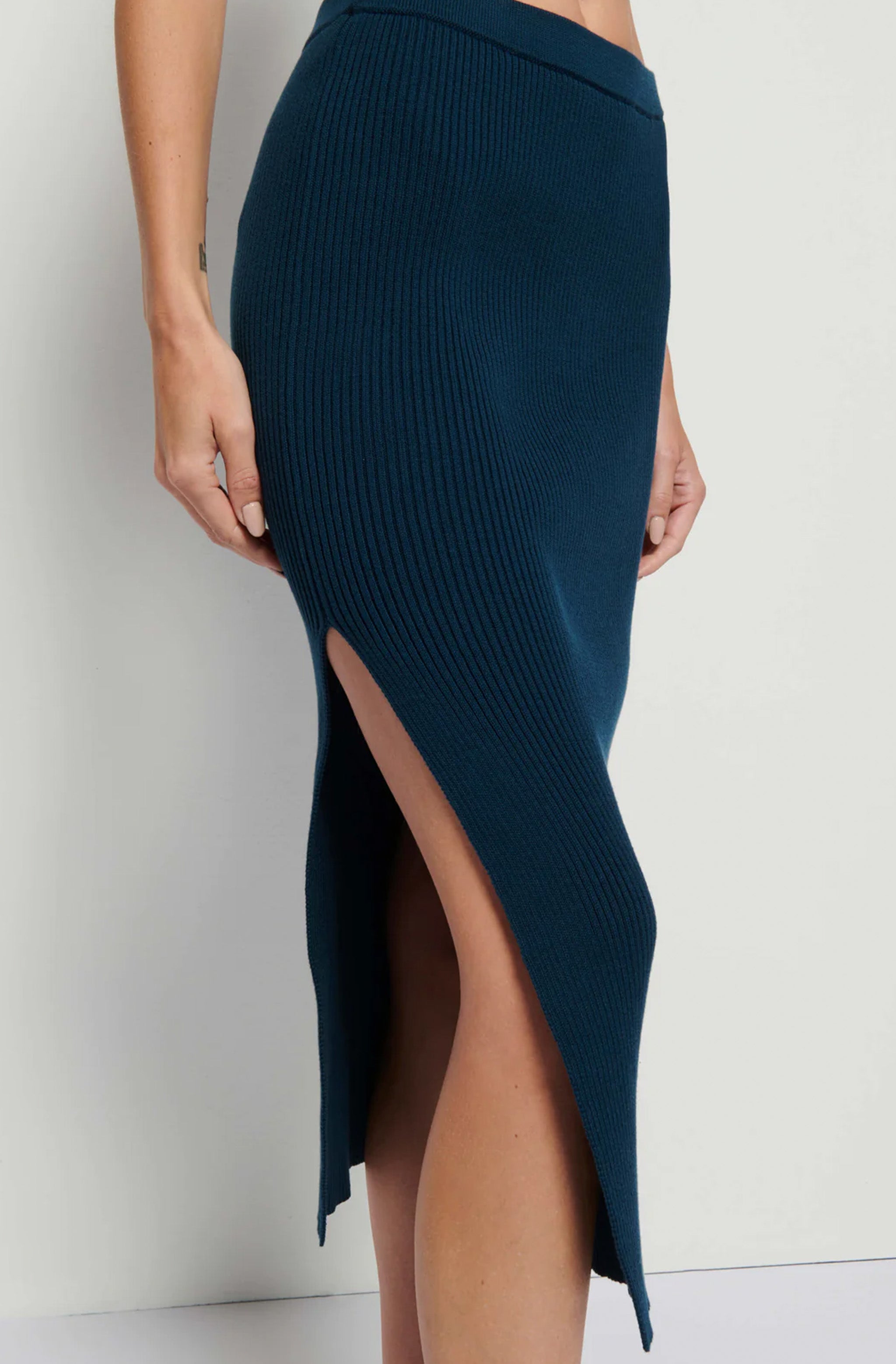 Zion Maxi Skirt W/Side Slit