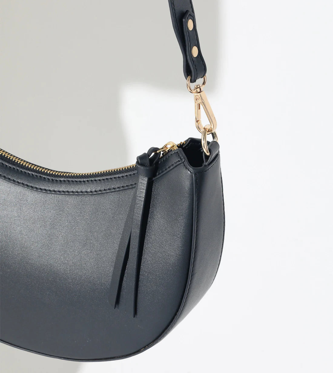 Lyon Crossbody