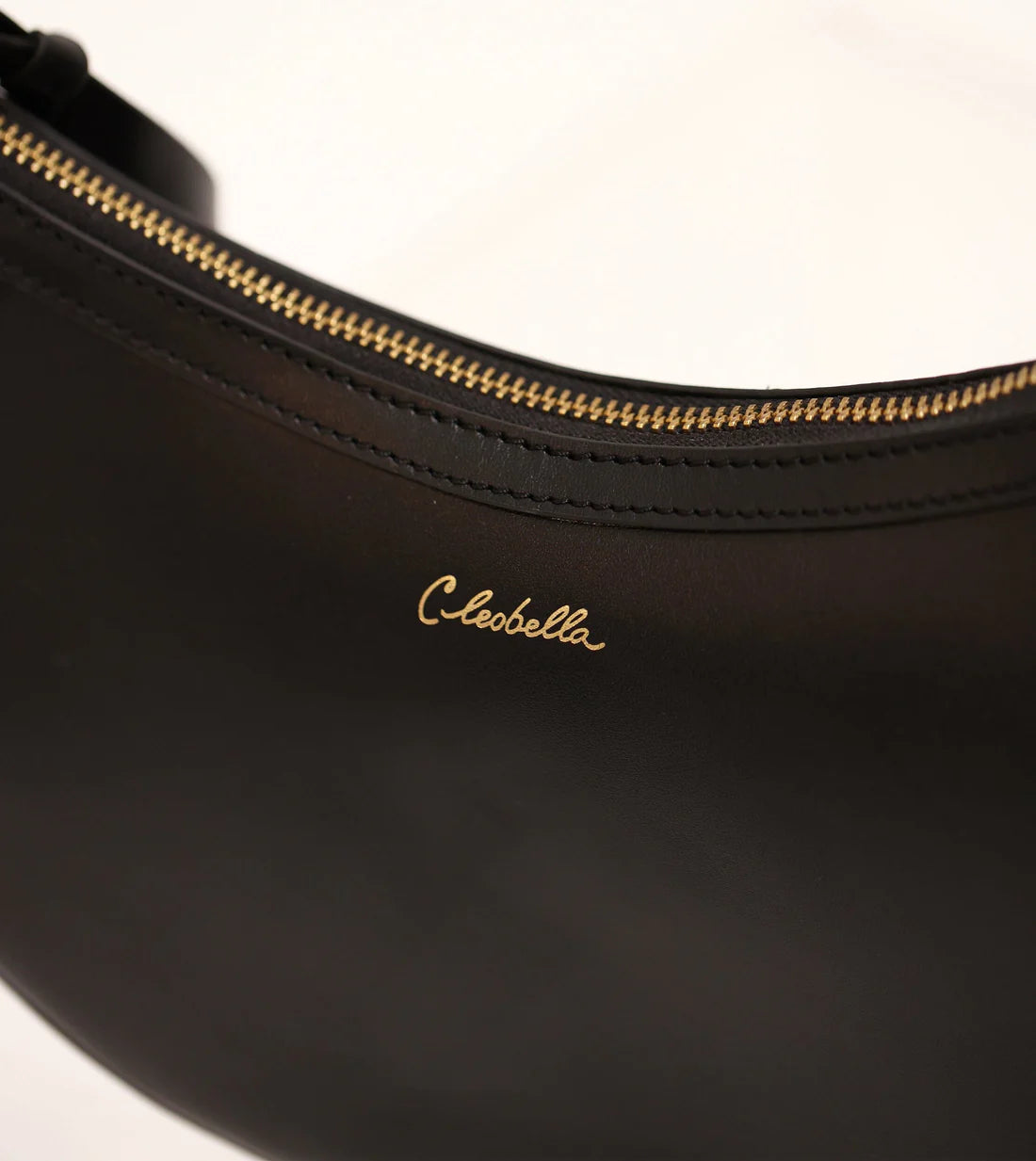 Lyon Crossbody