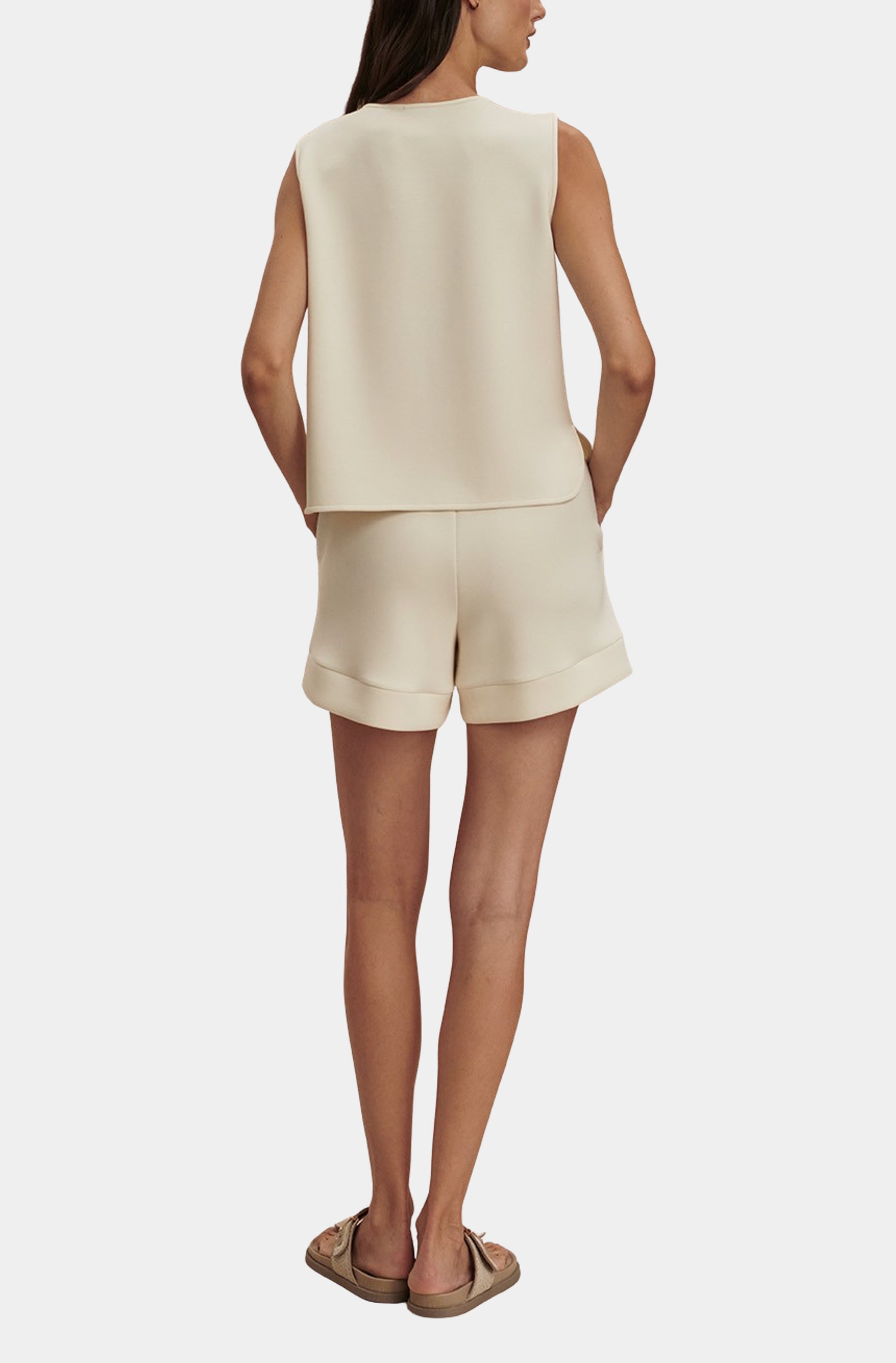 Atrium High Rise Short 4.5